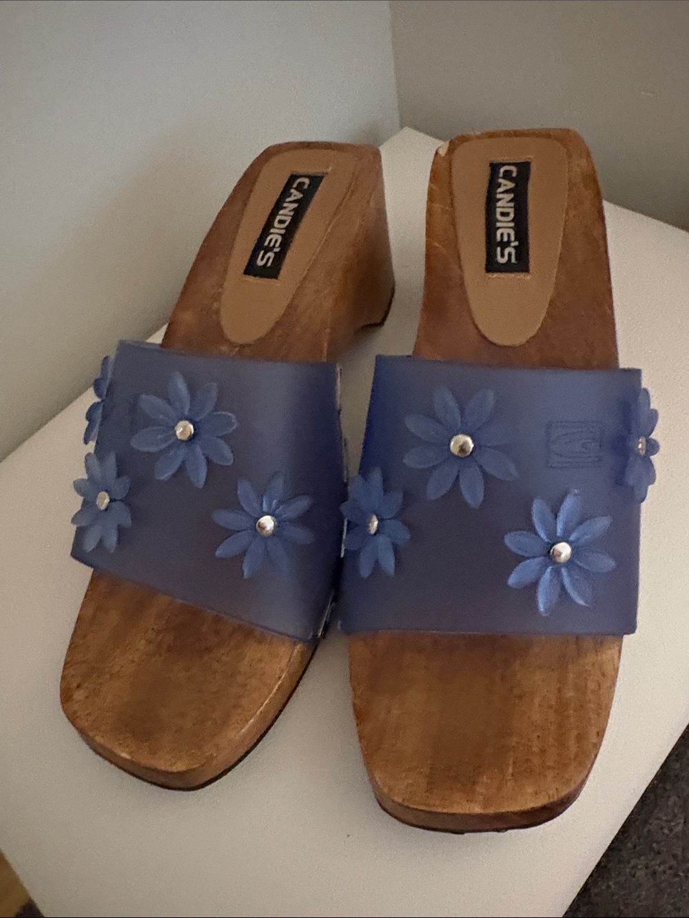 Candie's Purple Floral Slide Wedges